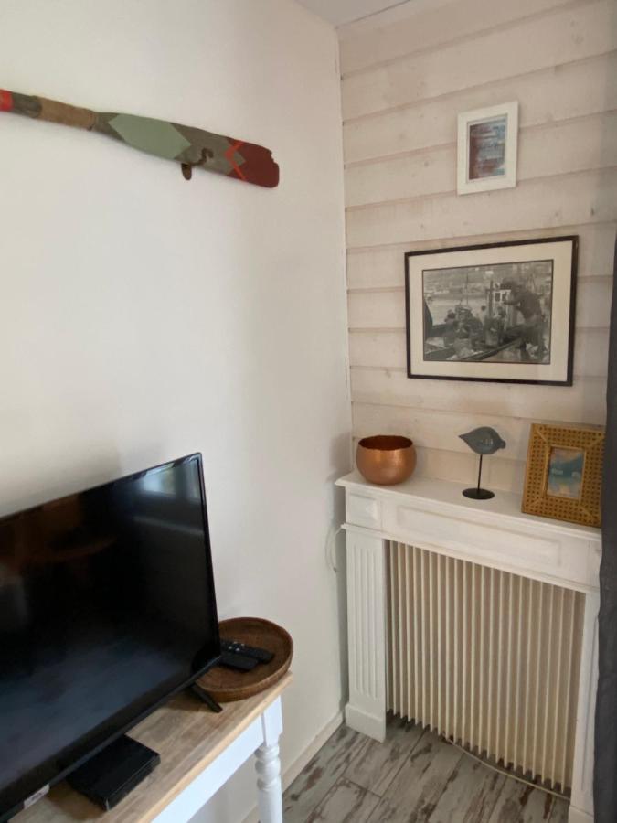 Cottage Familial Avec Jardin - 200M De La Plage Іпор Екстер'єр фото